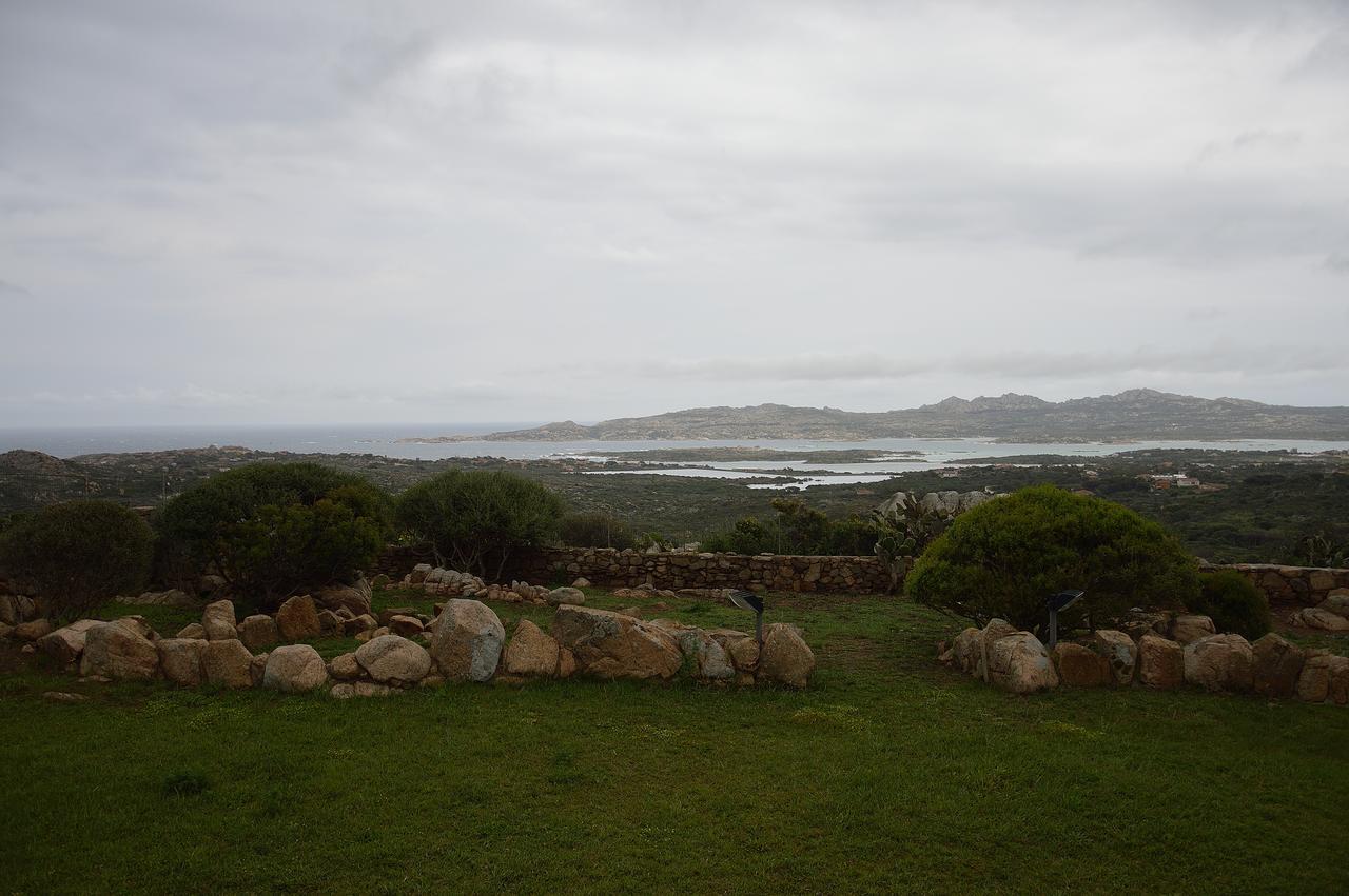 Villa Sprafundu La Maddalena  Luaran gambar