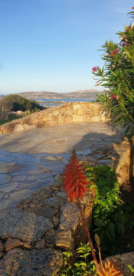 Villa Sprafundu La Maddalena  Luaran gambar